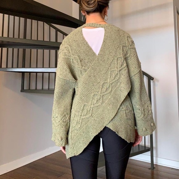 Wool sweater - Picture 3 of 3